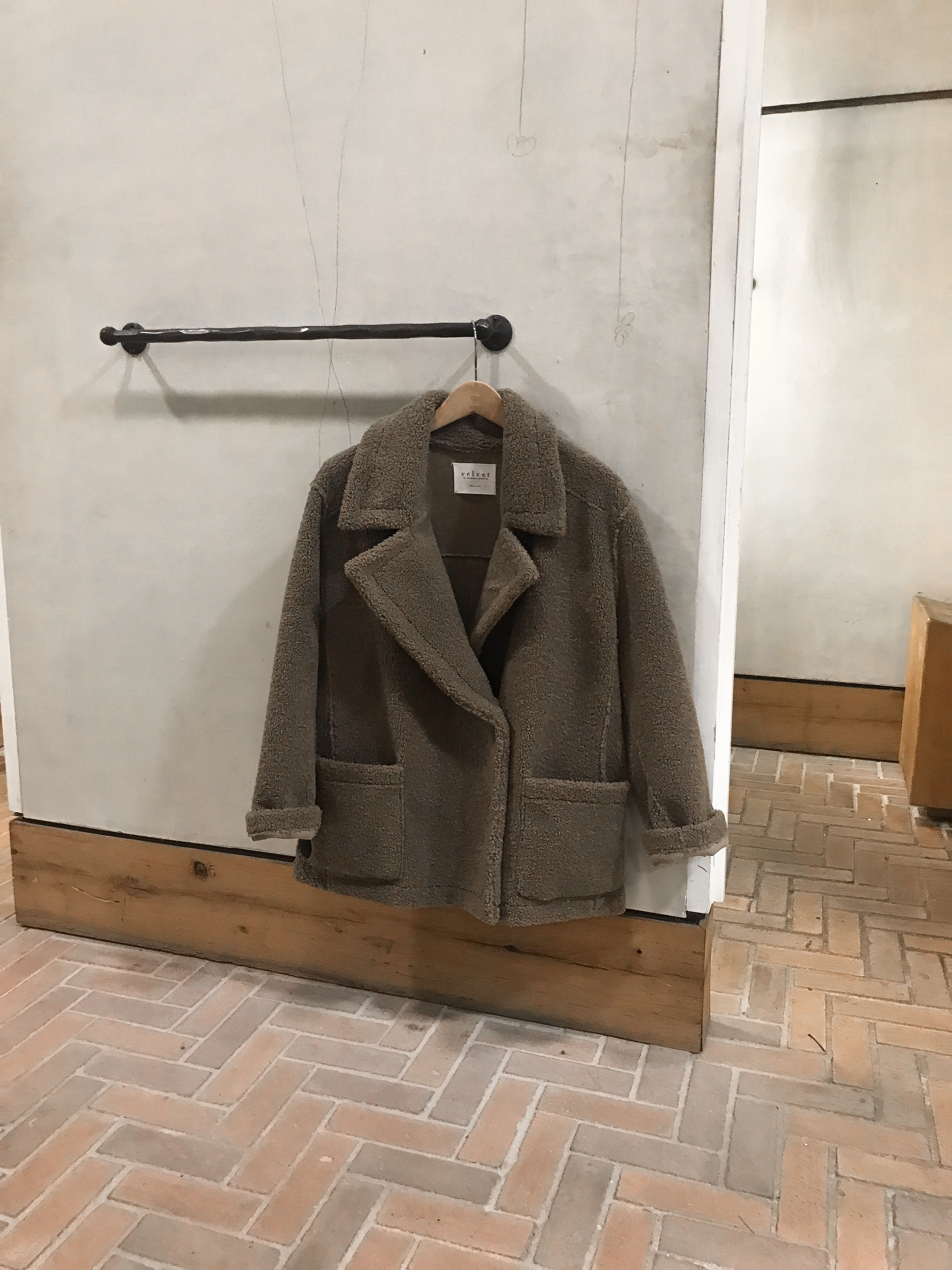 LAYER ON THE SHEARLING