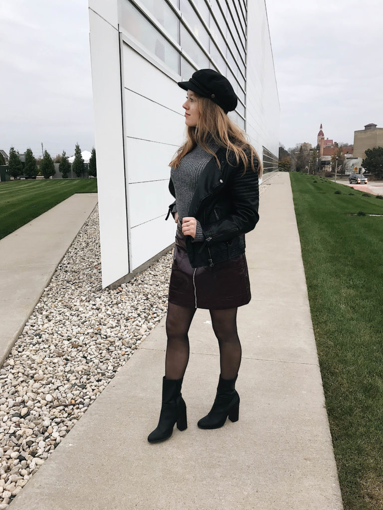 THIS VINYL SKIRT IS MY OBSESSION FOR THIS FALL