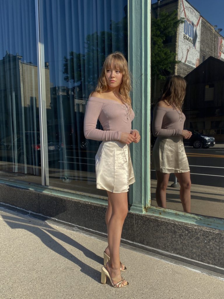 STYLISH MINISKIRTS TO DRESS UP OR DOWN FOR DAY OR NIGHT
