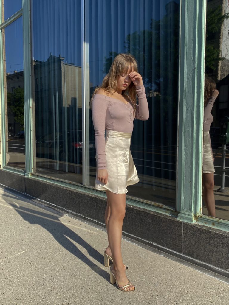 STYLISH MINISKIRTS TO DRESS UP OR DOWN FOR DAY OR NIGHT